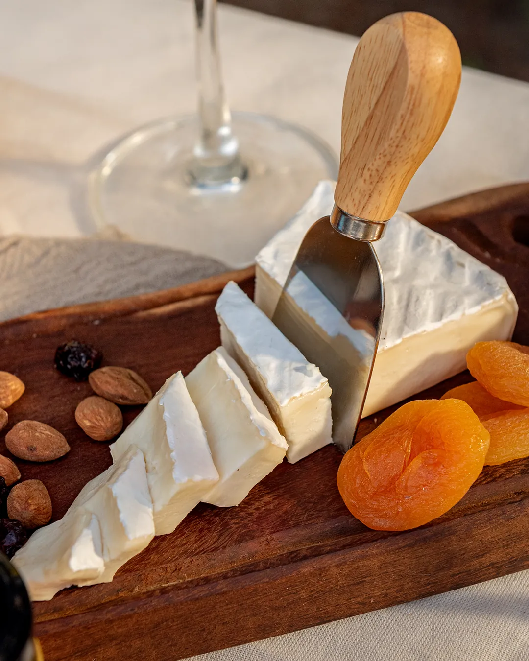 Brie — queso artesanal Sena y Marne, Francia elaborado en Villa María, Córdoba, Argentina