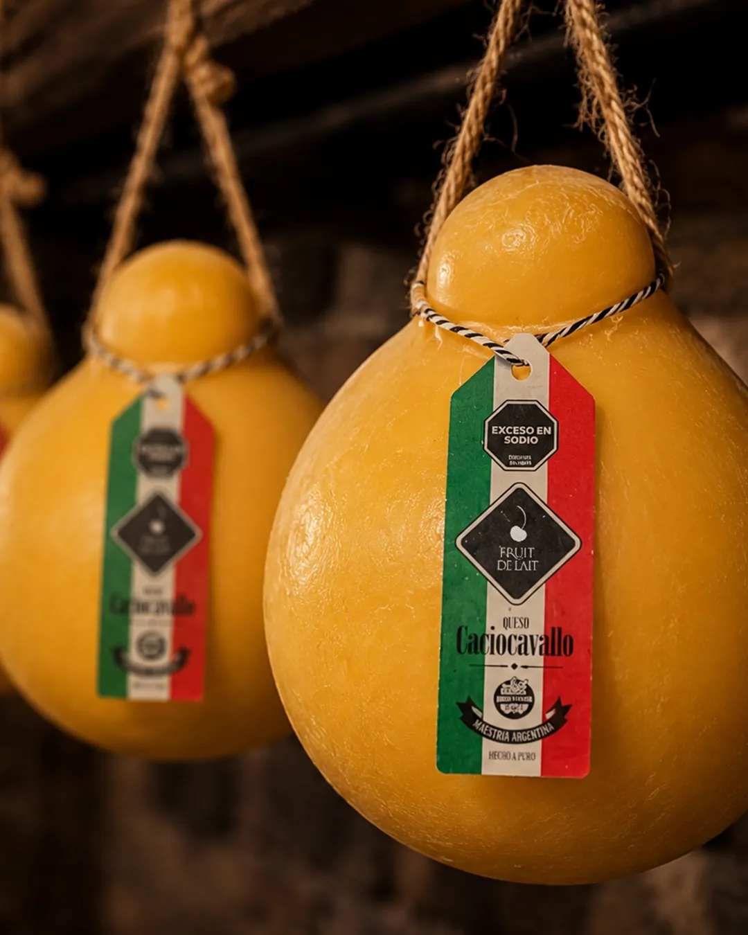Caciocavallo — queso artesanal Sur de Italia elaborado en Villa María, Córdoba, Argentina